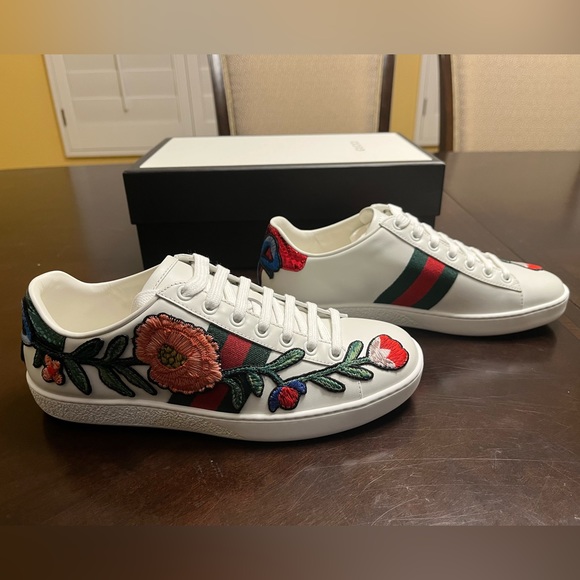 New Gucci Ace Embroidered Floral Sneaker Shoes Size 38.5 / US 8.5 - Picture 7 of 16
